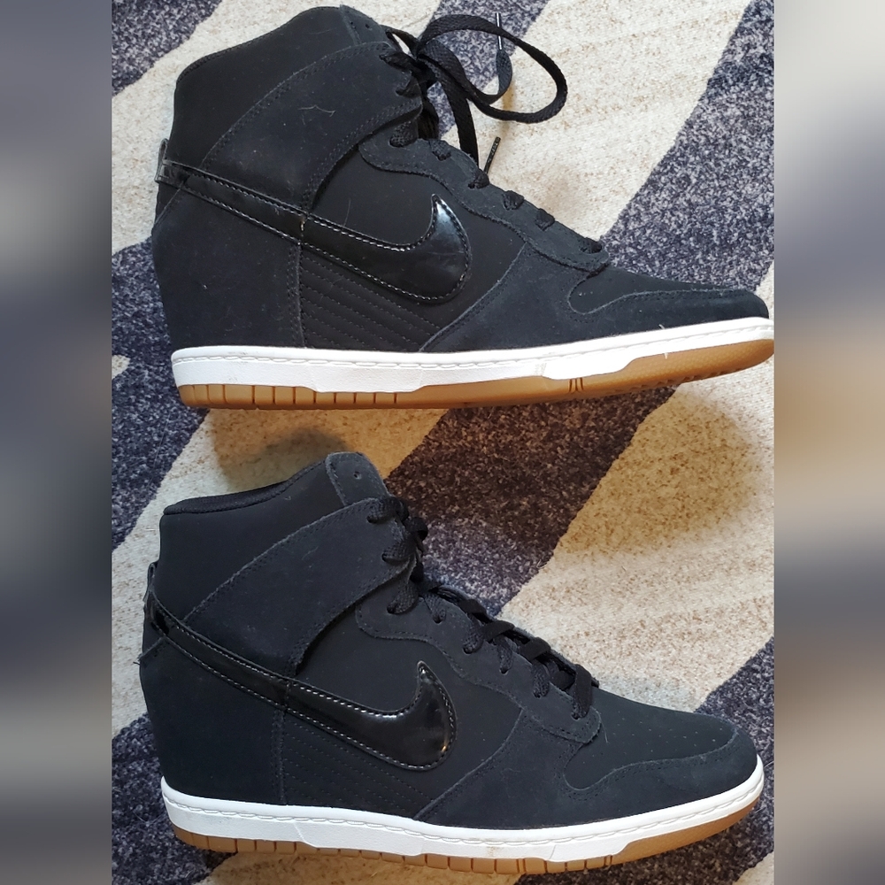 Nike Dunk Sky Hi High Top Sneakers BRAND NEW